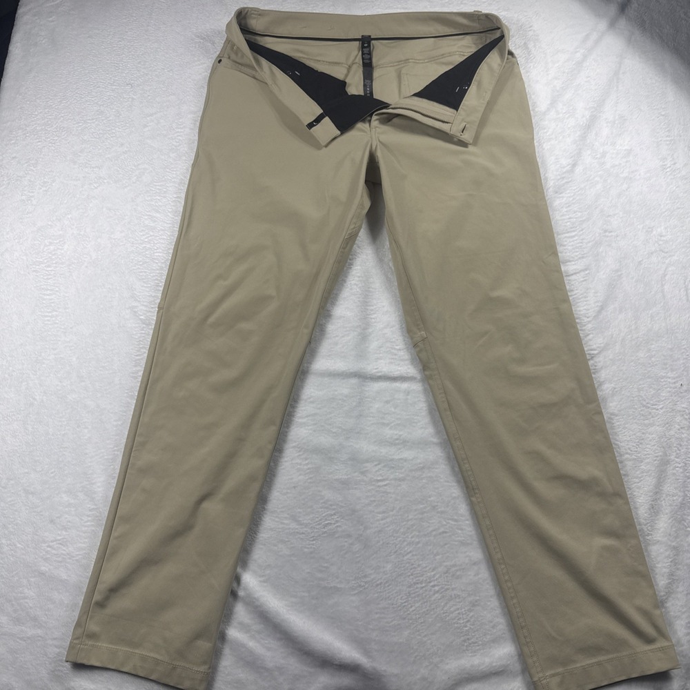 Lululemon Commission Pants Mens 34x30 Beige Warpstreme Slim Straight Chino